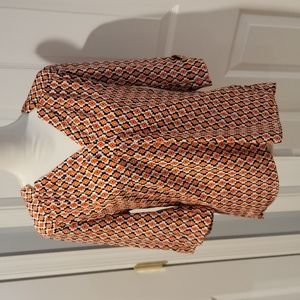 Aina Be V-Neck Shirt